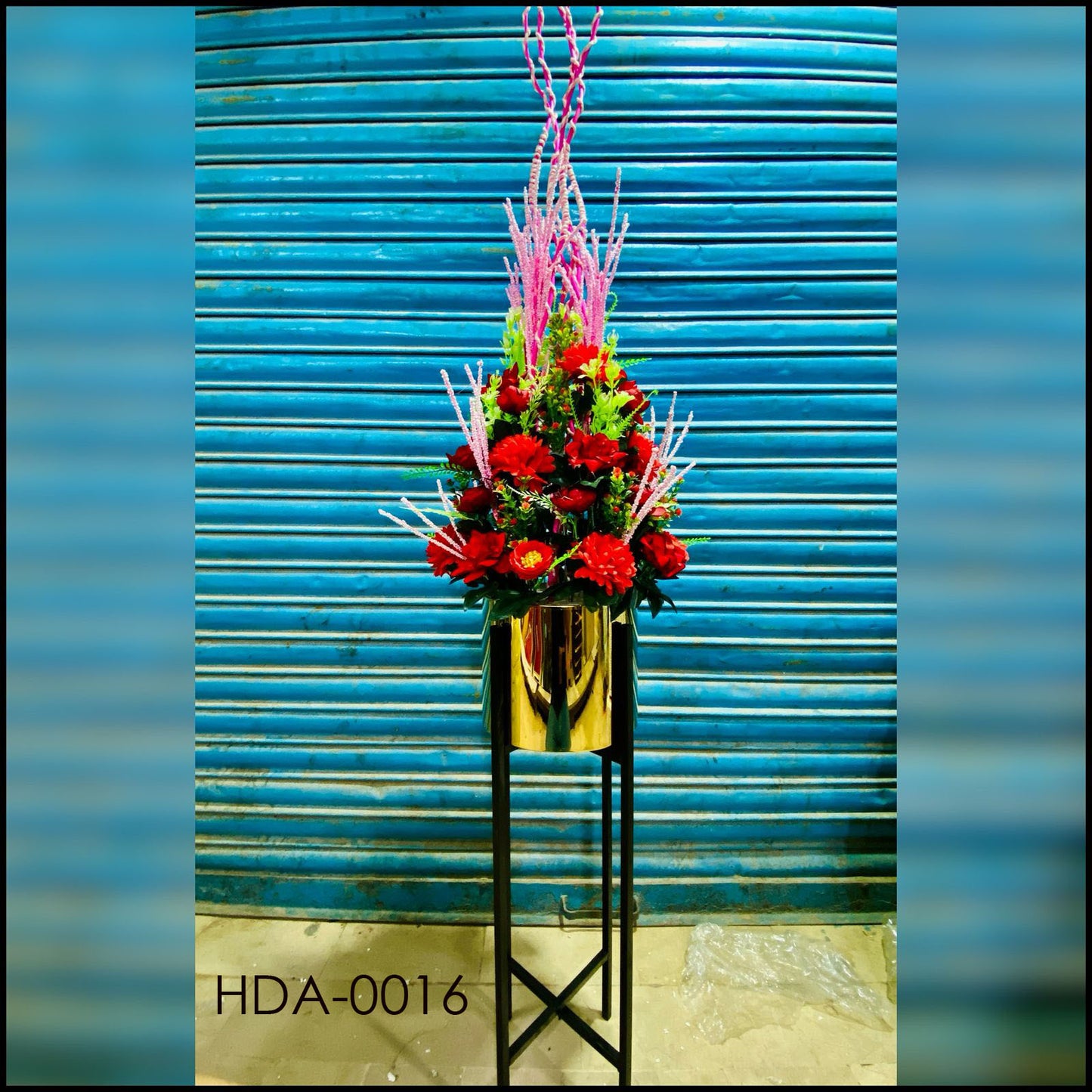 CRIMSON ELEGANCE FLORAL ARRANGEMENT WITH GOLDEN POT